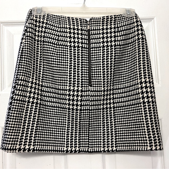 H&M Houndstooth Mini Skirt - Picture 2 of 4